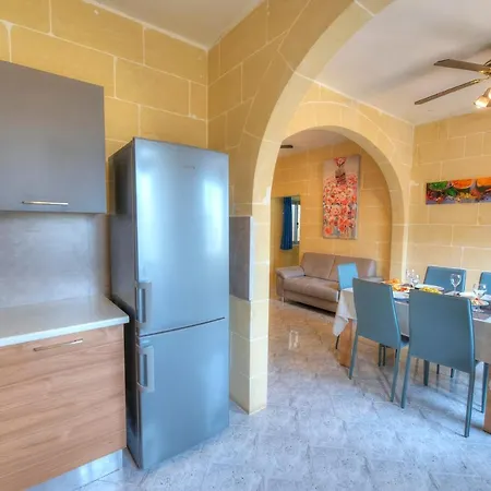 Apartmán 3 Bedroom Apt Close To Marsalforn Gz-mzer1-1 *