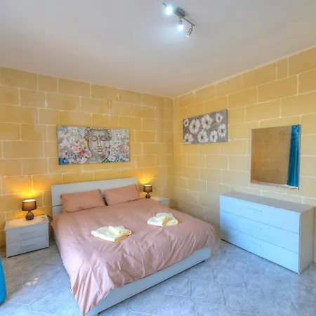3 Bedroom Apt Close To Marsalforn Gz-mzer1-1 Appartamento