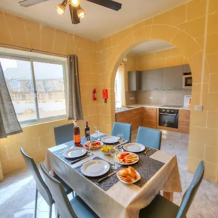 3 Bedroom Apt Close To Marsalforn Gz-mzer1-1 Appartamento